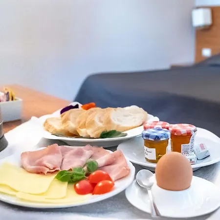 Marinella Hotel 3*