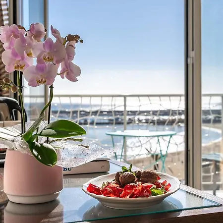 Marinella Hotel 3*