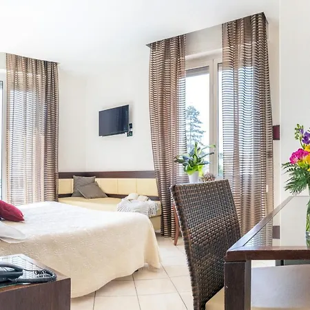 Marinella Hotel 3*
