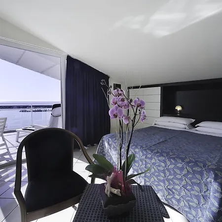 Hotel Marinella 3*
